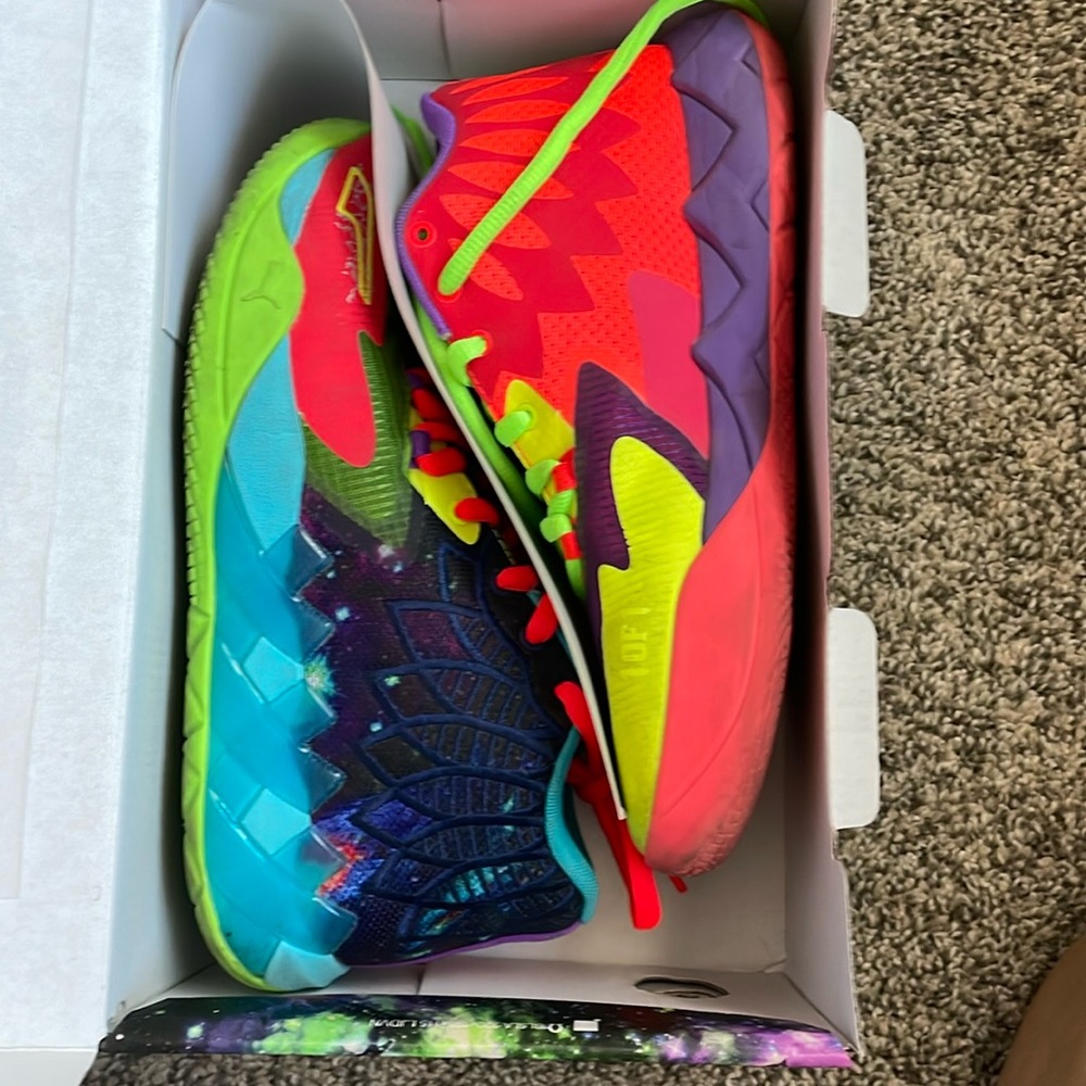 Basketball shoes Melo Ball Puma